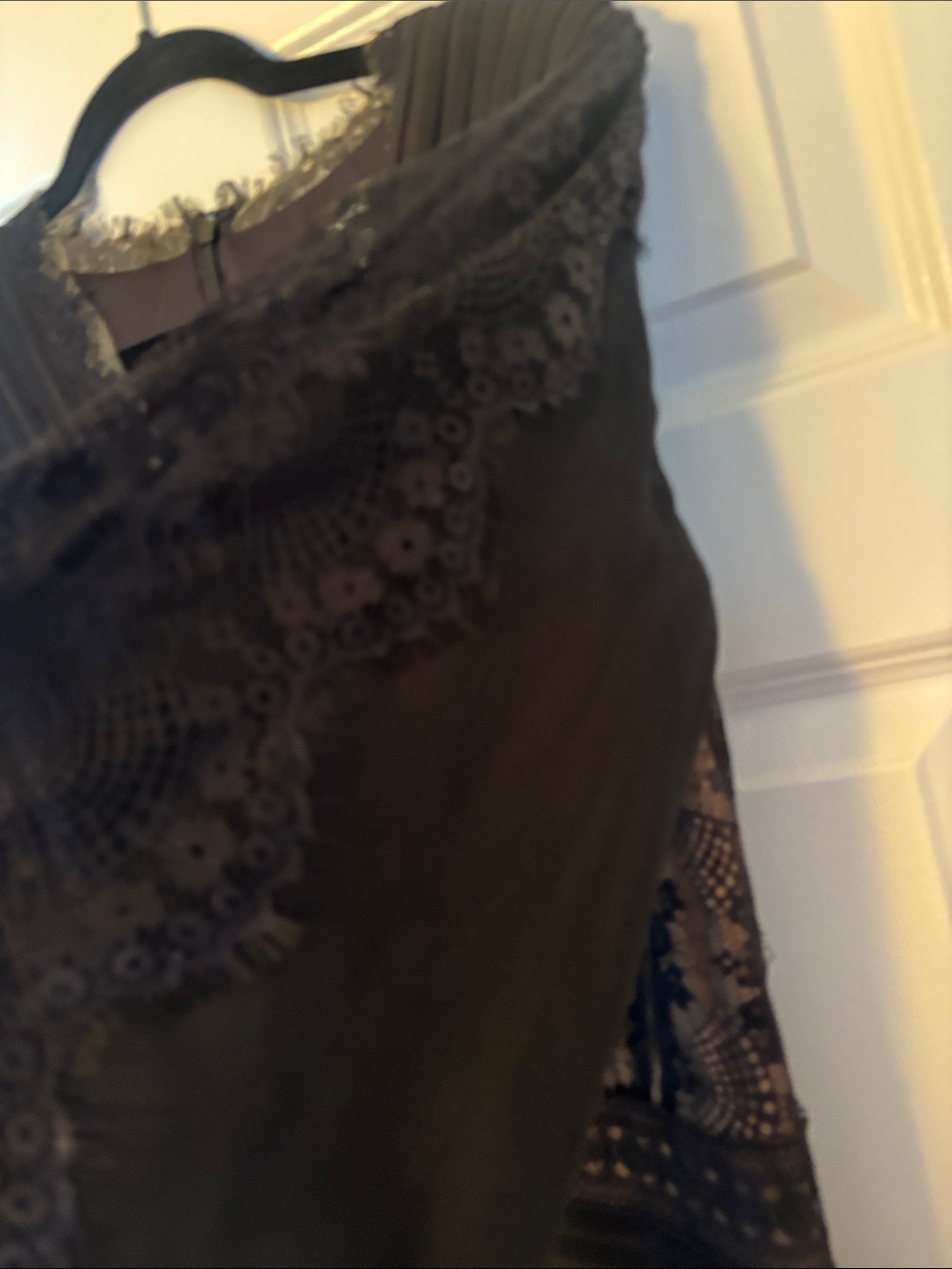 Tadashi Shoji Black Lace Pintuck Cocktail V-Neck Long Sleeve Midi Dress - Picture 5 of 13